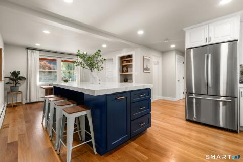 69 Patriot Lane Newington CT 06111