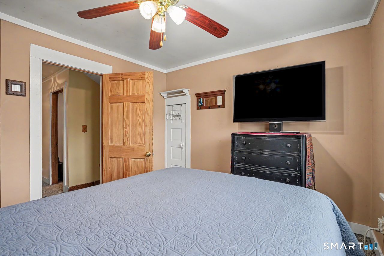 74 Maple Street Seymour CT 06483
