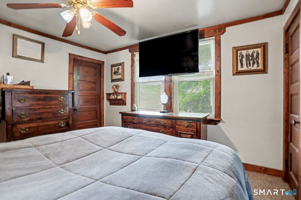 74 Maple Street Seymour CT 06483
