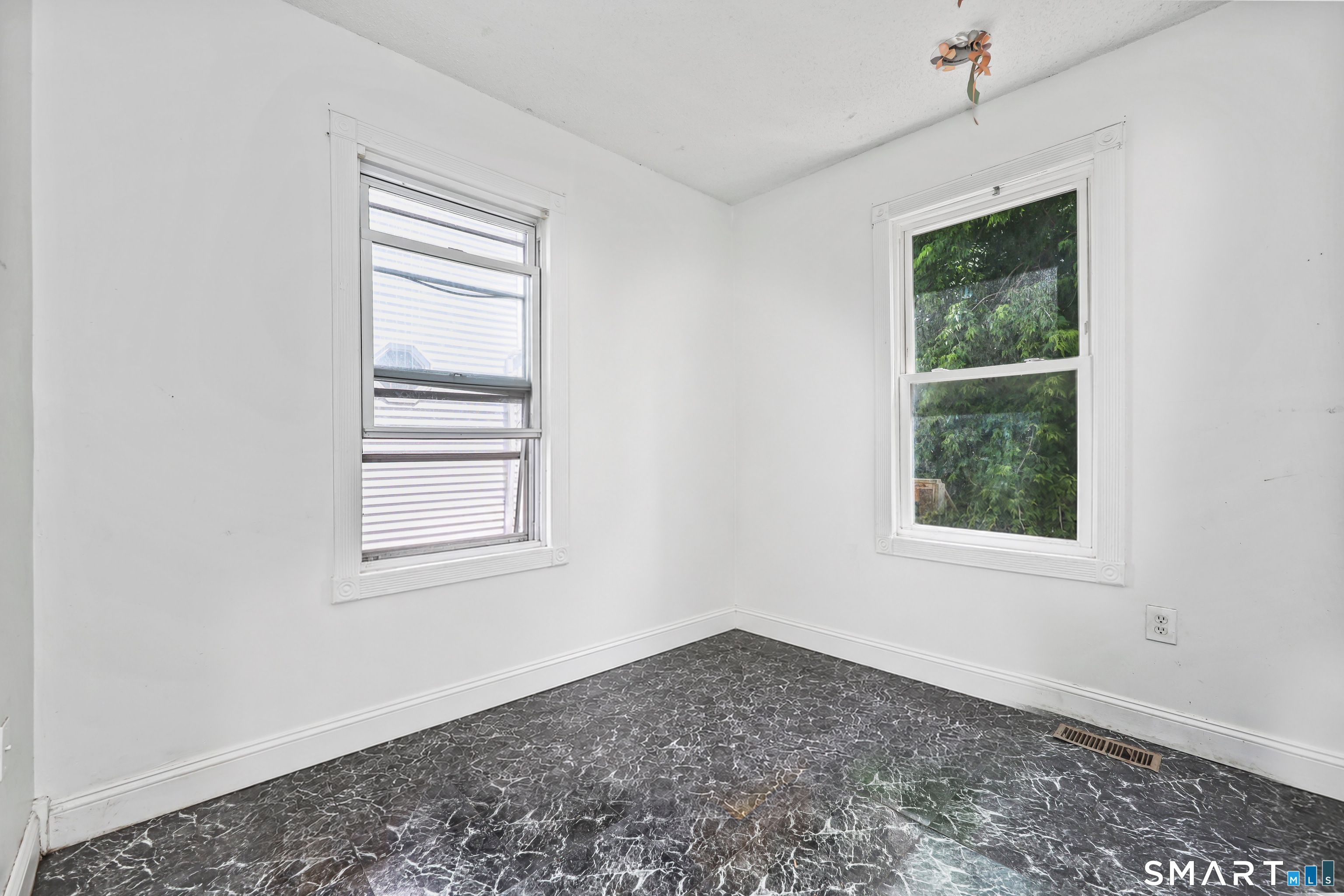 32 Greenwood Street New Britain CT 06051