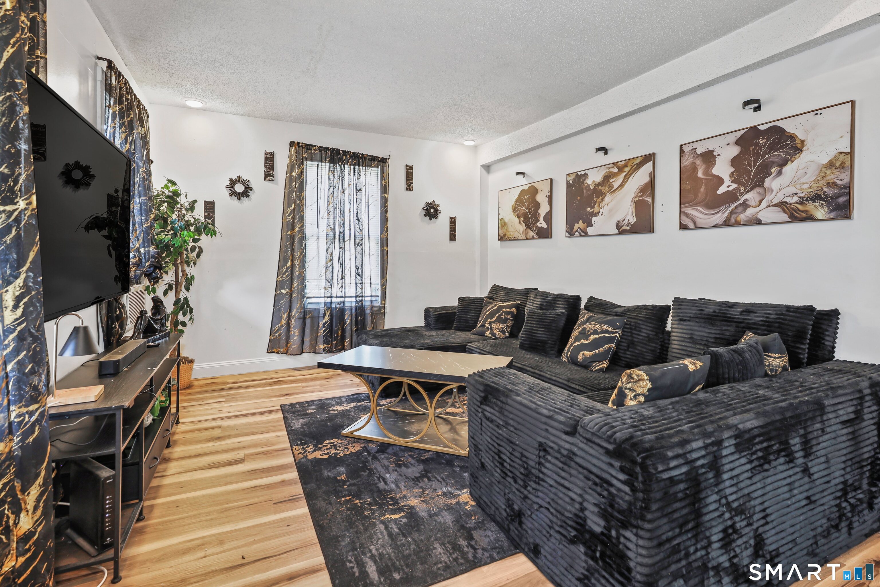 32 Greenwood Street New Britain CT 06051