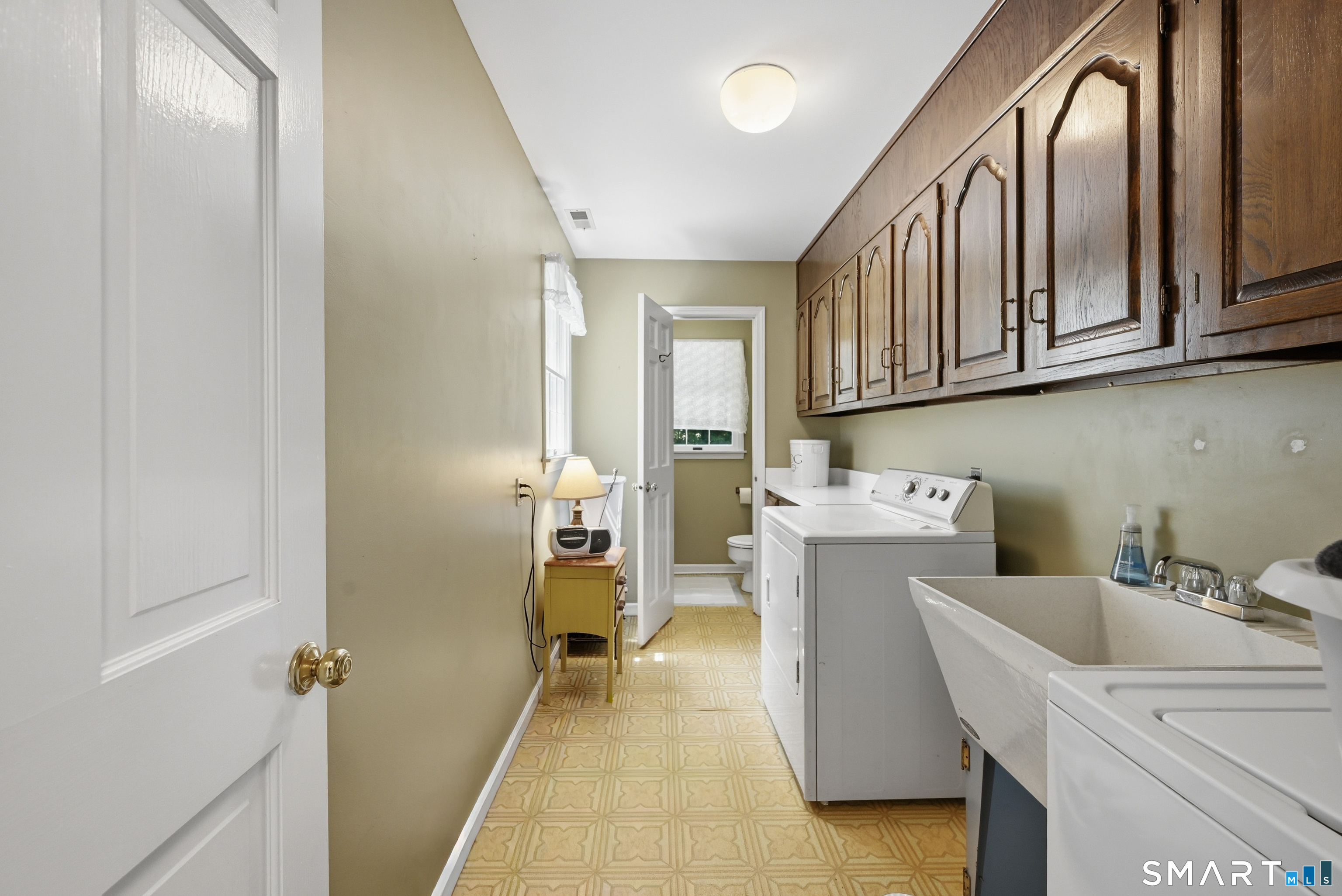 28 Wintergreen Hill Road Danbury CT 06811