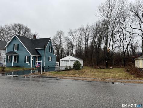 9 Bushnell Place Norwich CT 06360