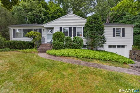 44 Roslyn Drive Cheshire CT 06410