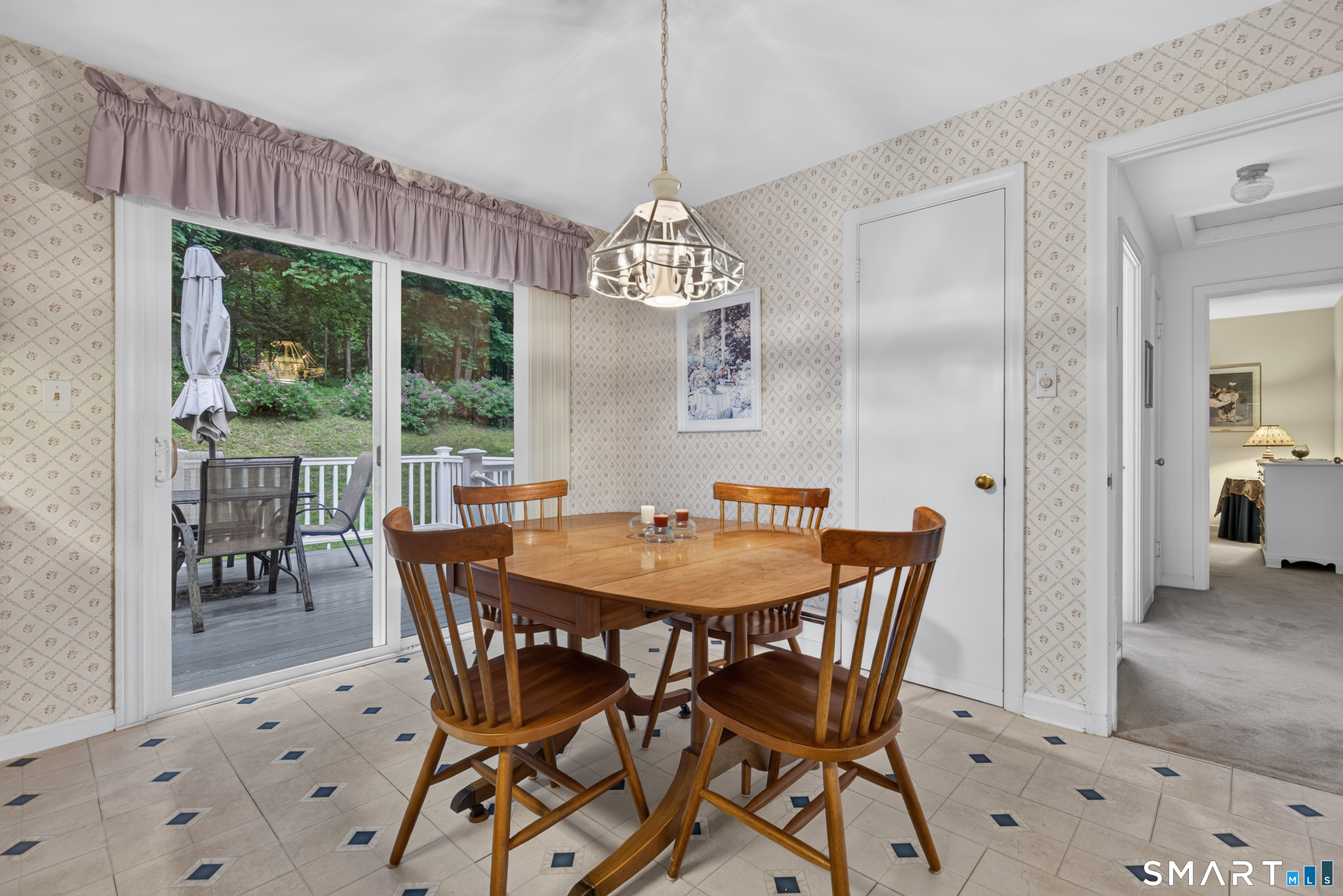 44 Roslyn Drive Cheshire CT 06410