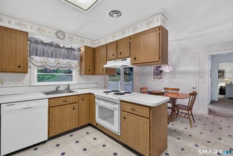 44 Roslyn Drive Cheshire CT 06410