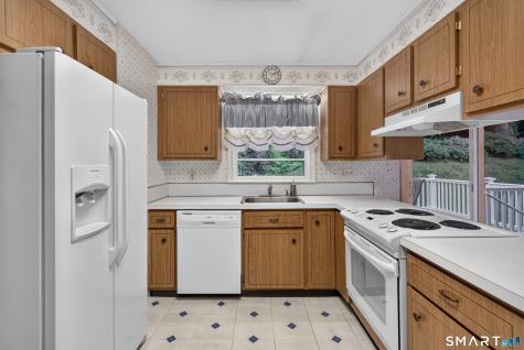 44 Roslyn Drive Cheshire CT 06410