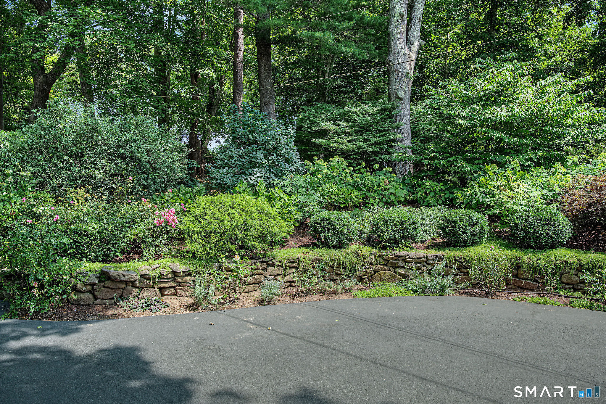 21 River Road Essex CT 06426