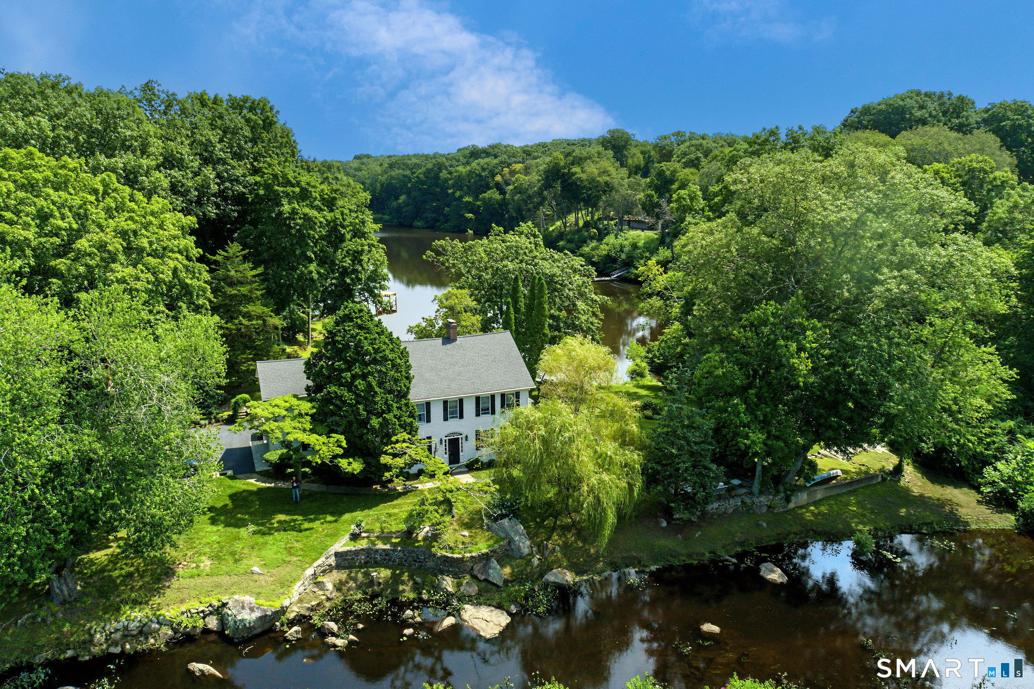 21 River Road Essex CT 06426