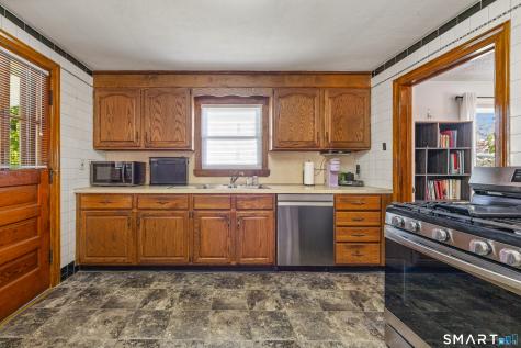 34 Rutland Street Waterbury CT 06708