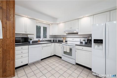9 Firelight Drive Danbury CT 06810
