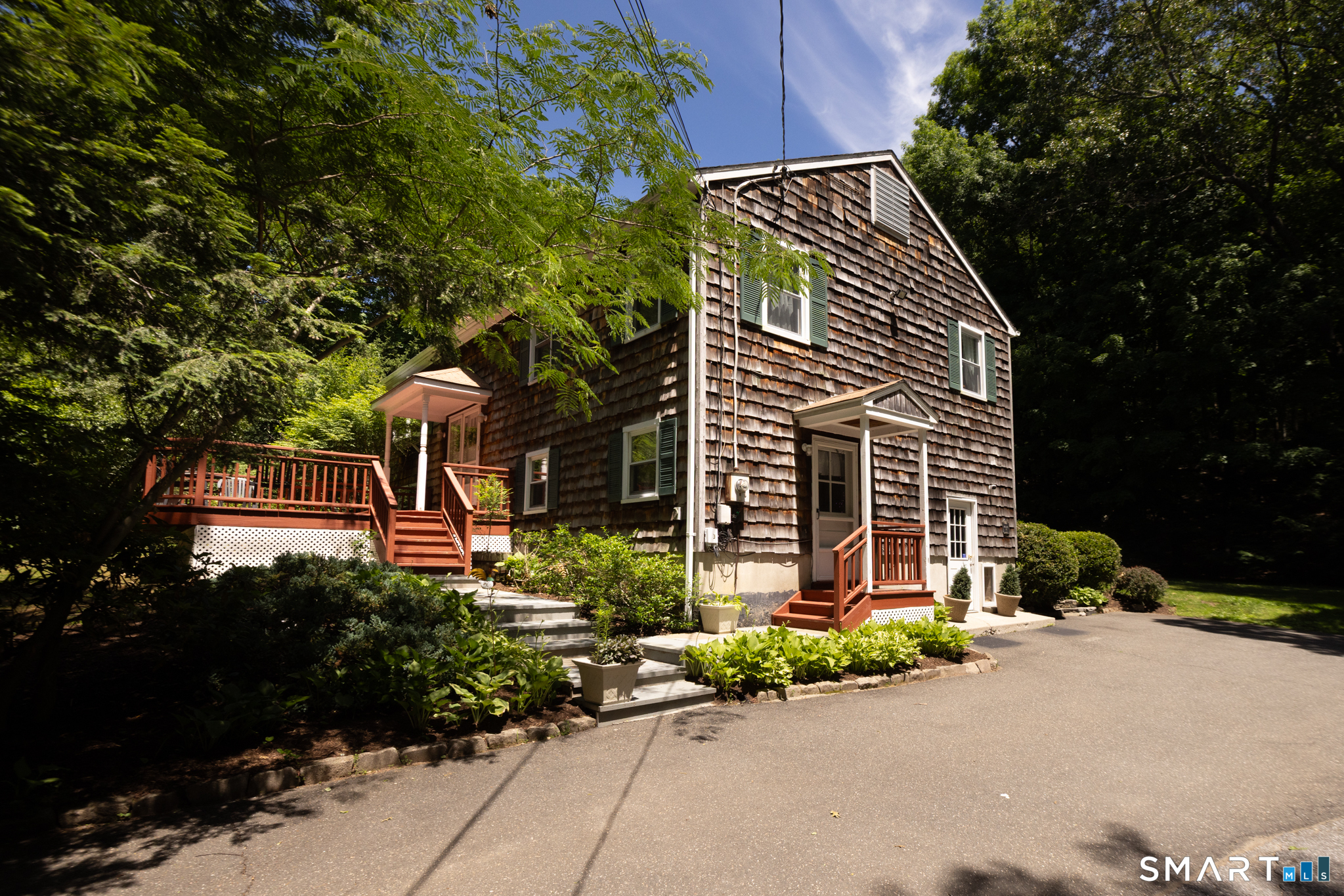 9 Firelight Drive Danbury CT 06810
