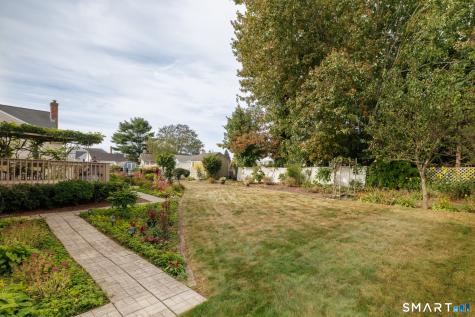 21 Fenbrook Road Old Saybrook CT 06475