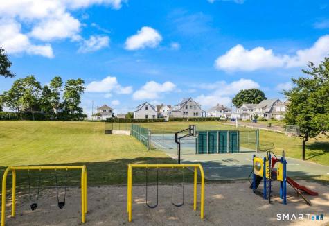 21 Fenbrook Road Old Saybrook CT 06475