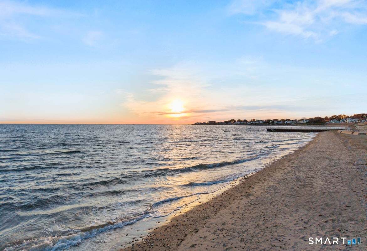 21 Fenbrook Road Old Saybrook CT 06475