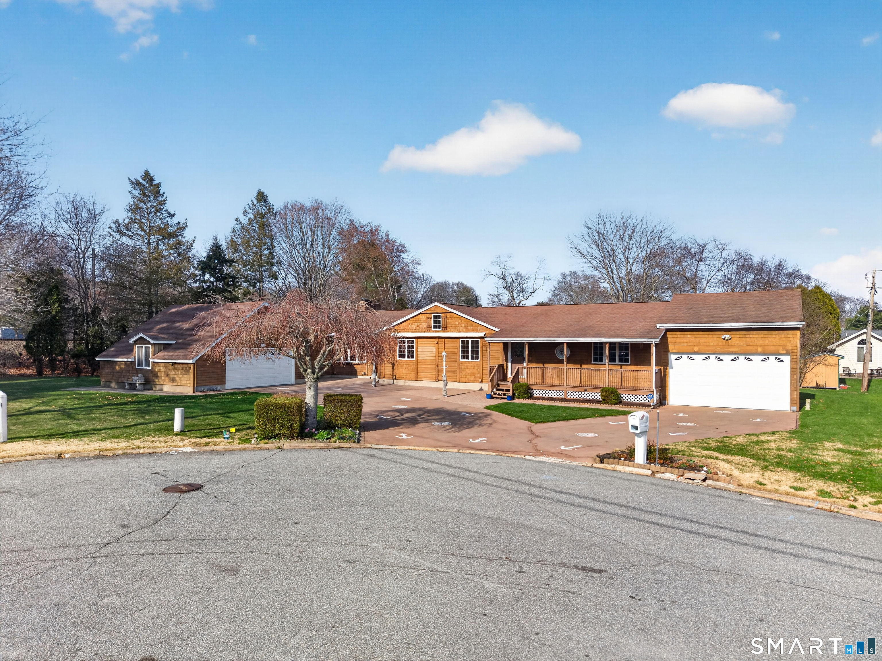 21 Gun Shot Road Waterford CT 06385