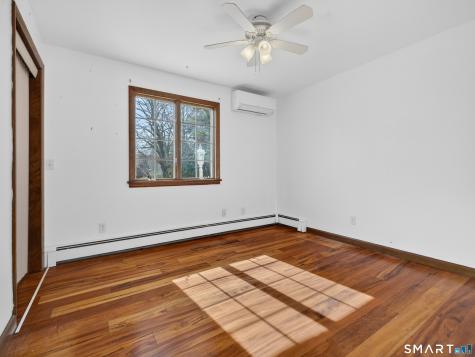 21 Gun Shot Road Waterford CT 06385