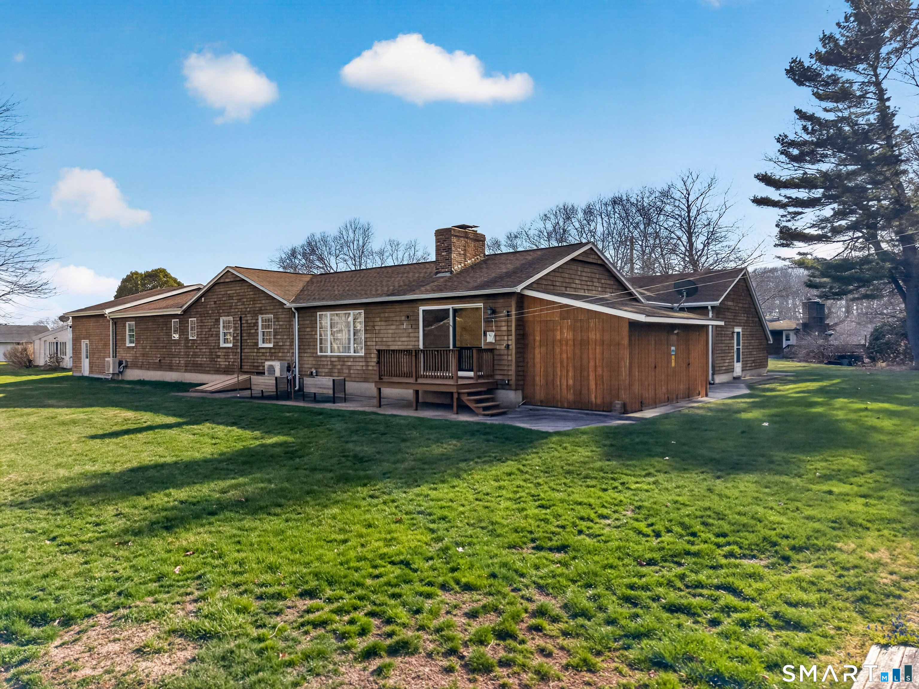 21 Gun Shot Road Waterford CT 06385