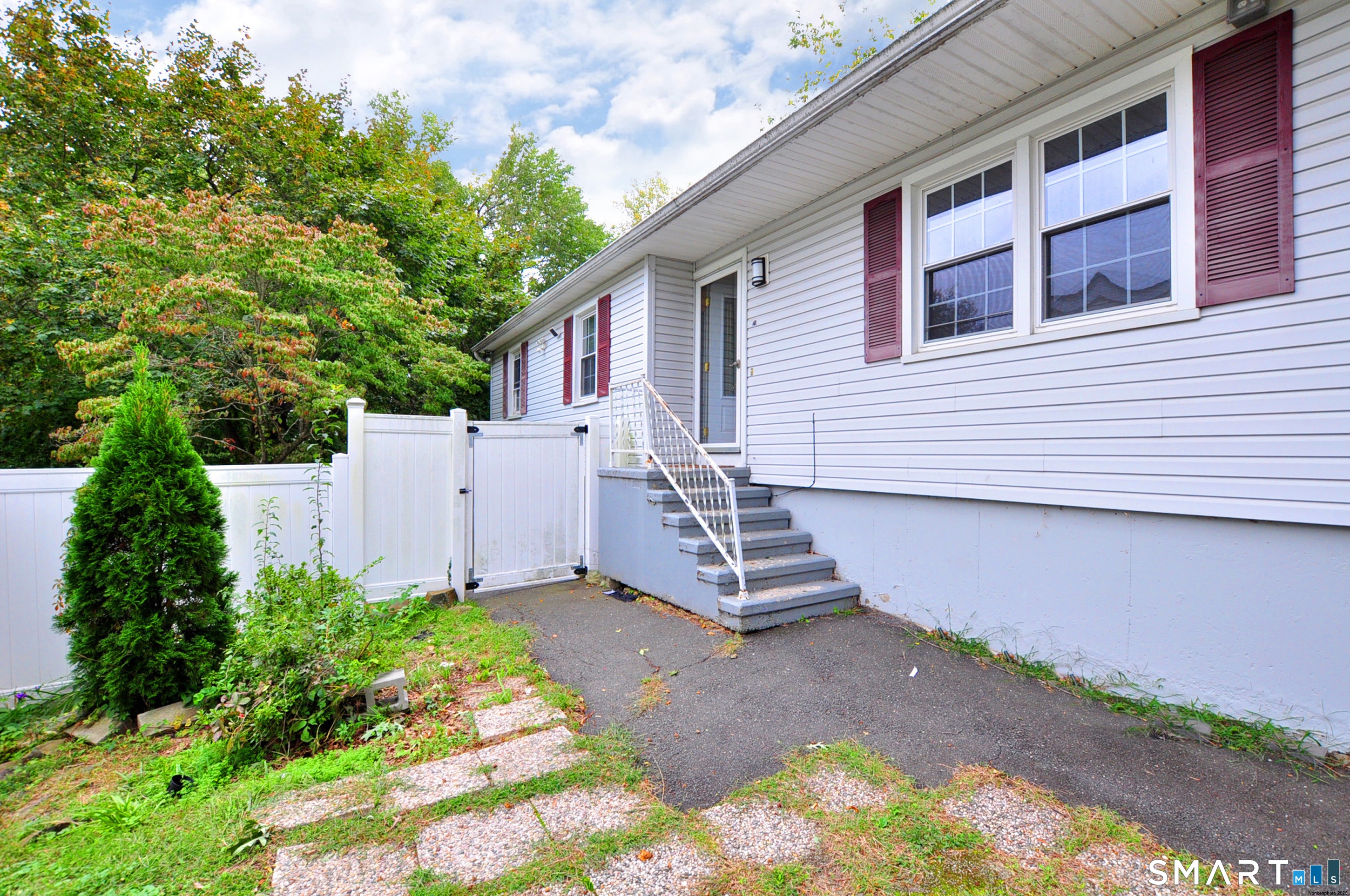 21 Emma Street West Haven CT 06516