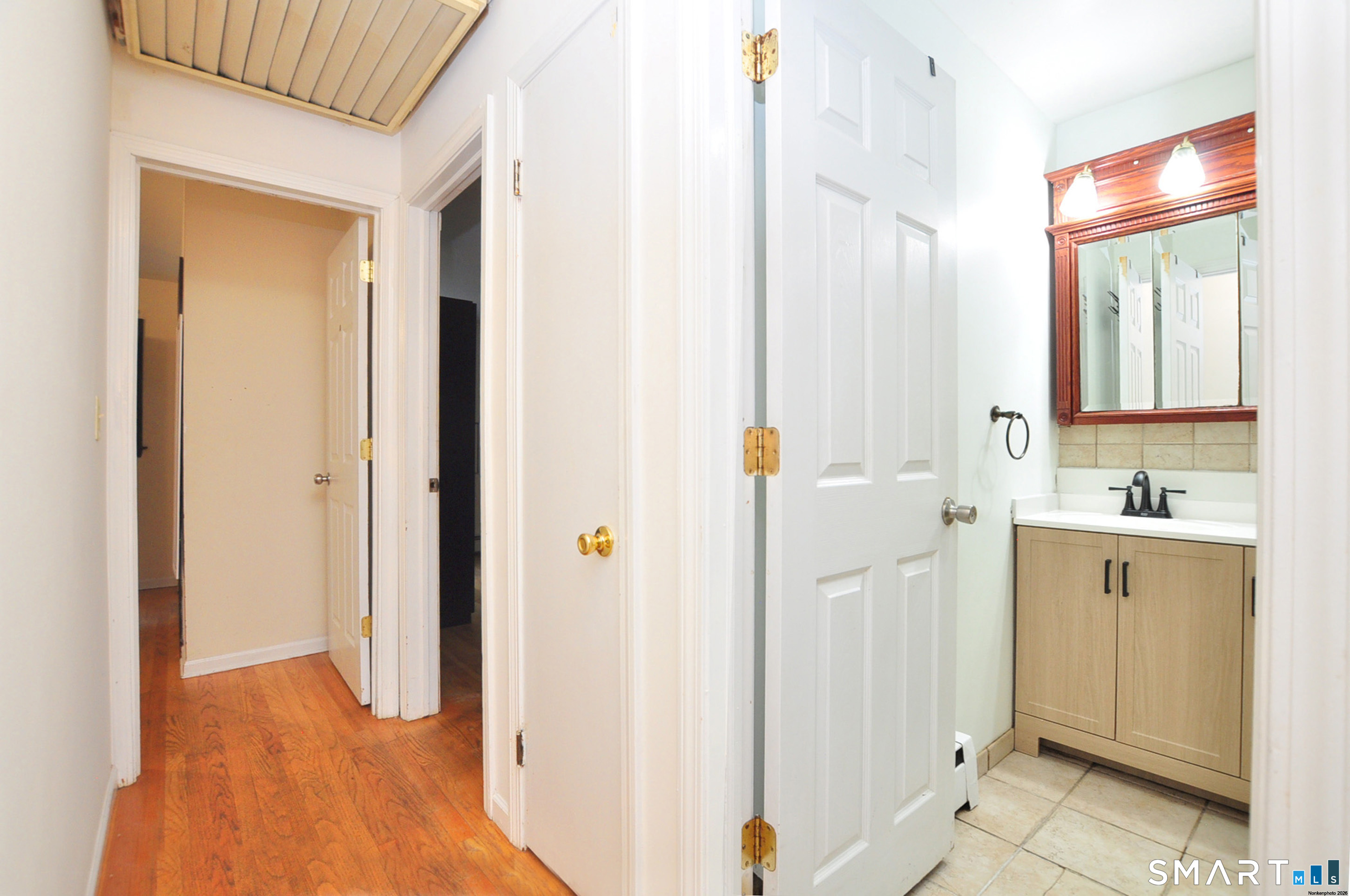 21 Emma Street West Haven CT 06516