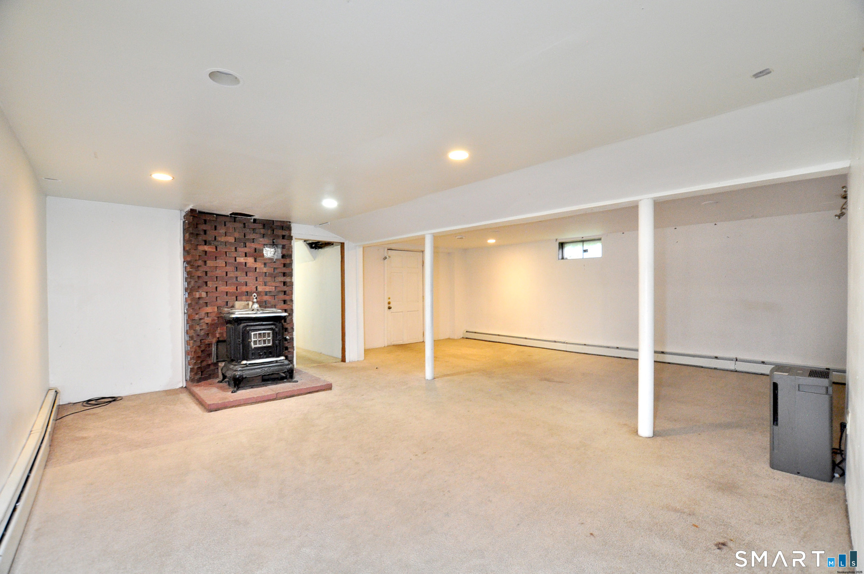 21 Emma Street West Haven CT 06516