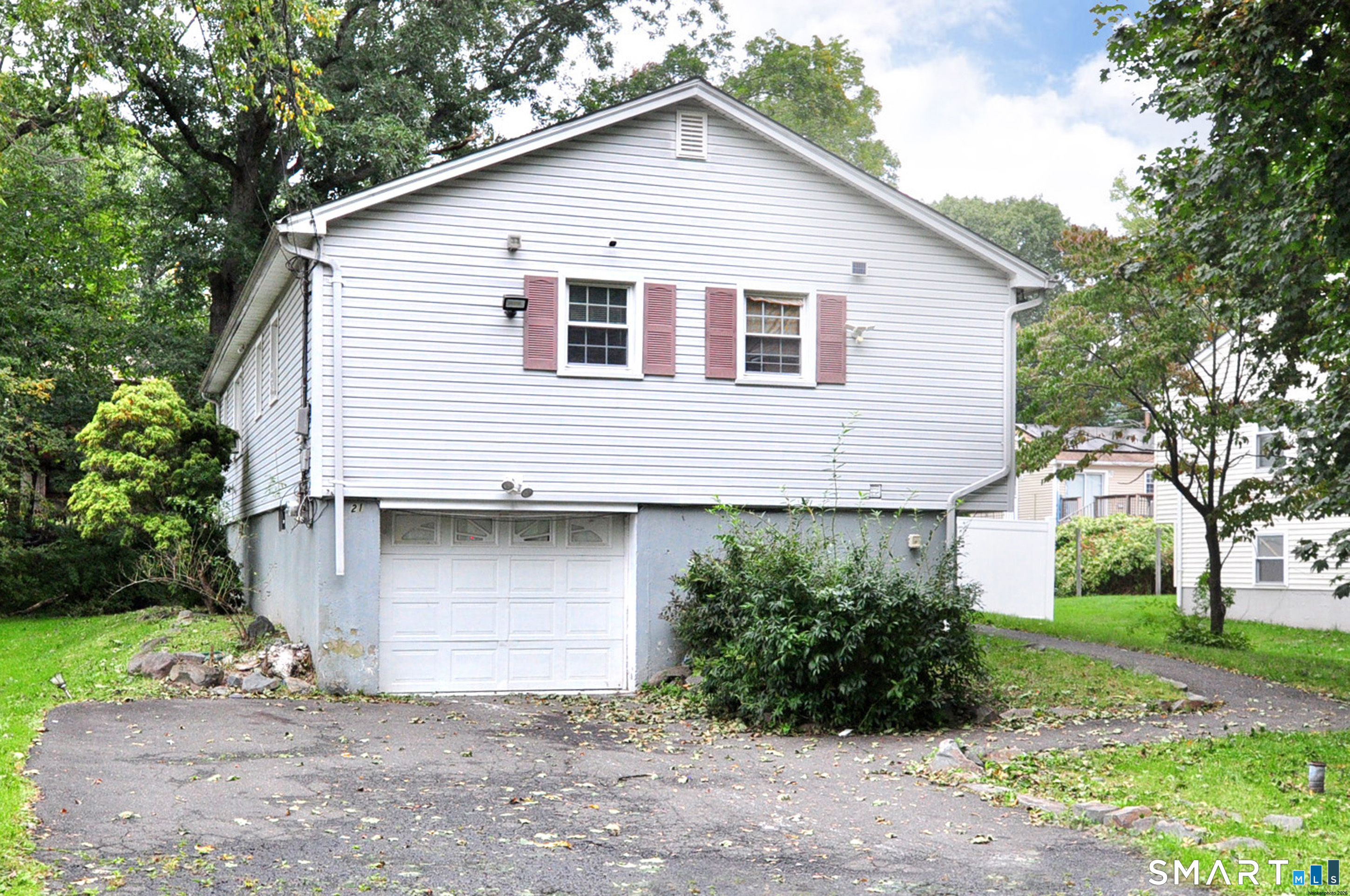 21 Emma Street West Haven CT 06516