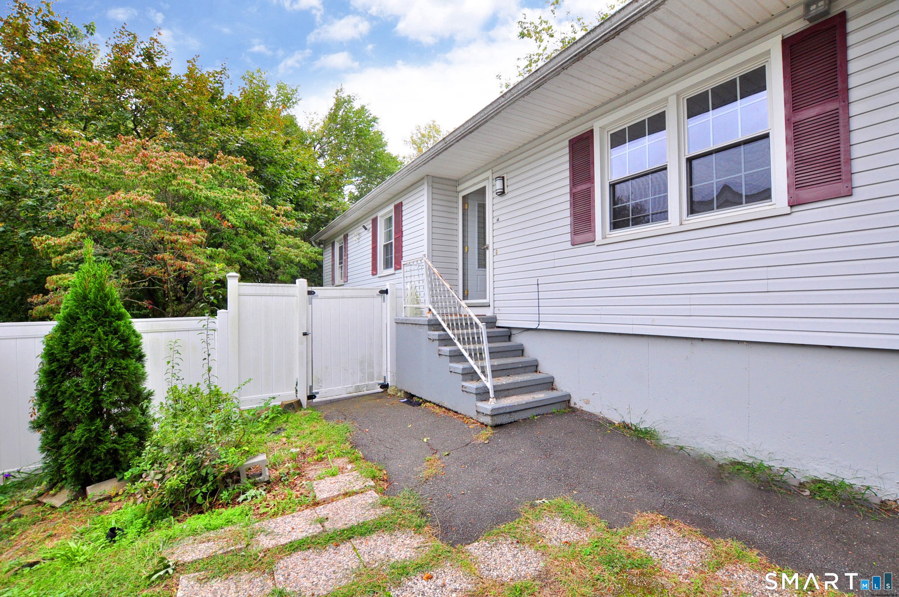 21 Emma Street West Haven CT 06516