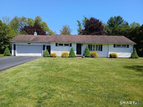35 Dorchester Lane Branford CT 06405