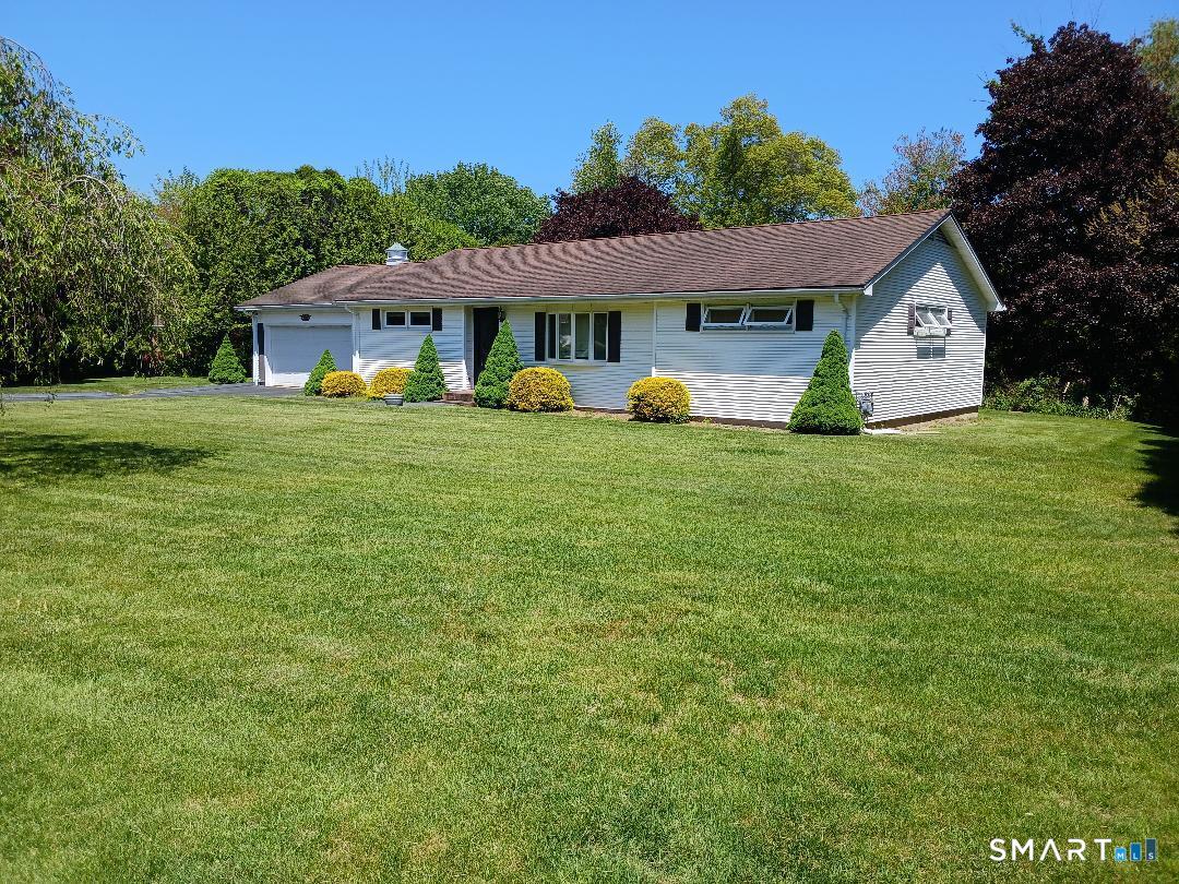 35 Dorchester Lane Branford CT 06405