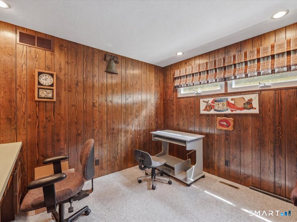 35 Dorchester Lane Branford CT 06405