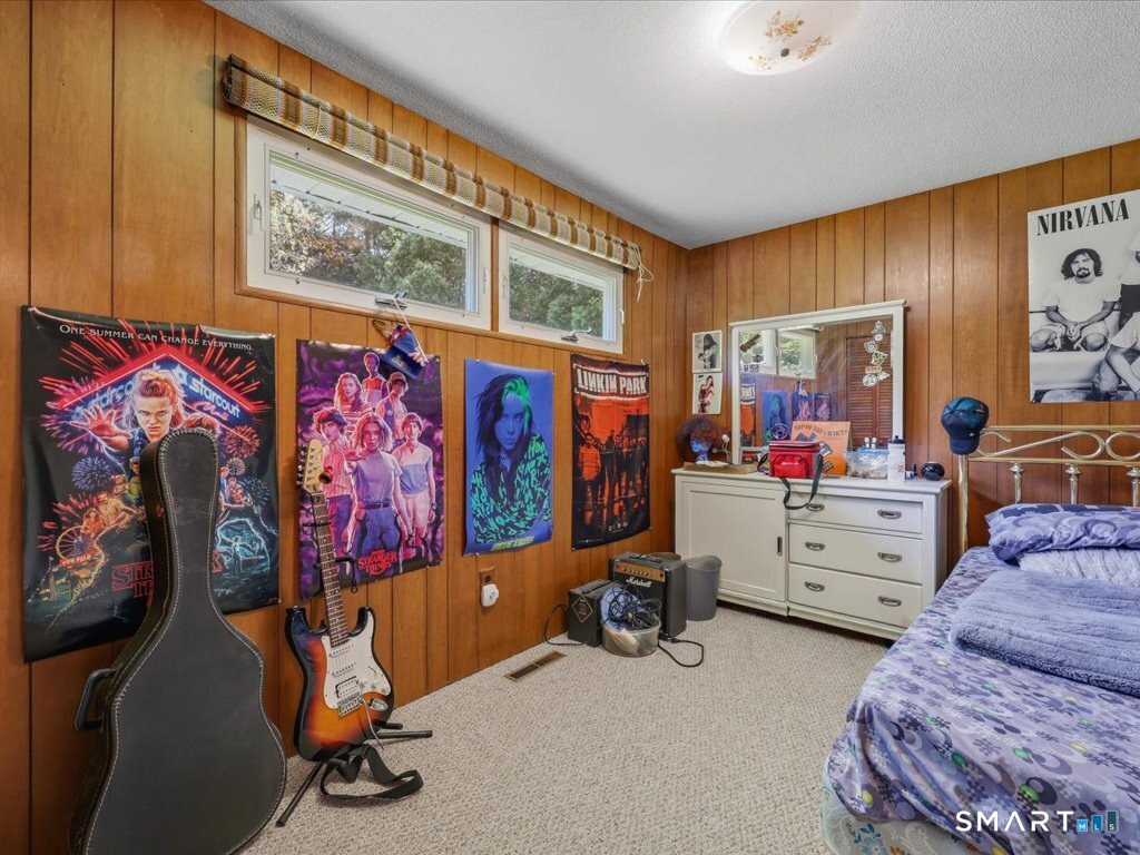 35 Dorchester Lane Branford CT 06405