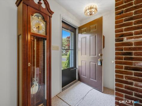 35 Dorchester Lane Branford CT 06405