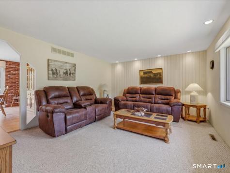 35 Dorchester Lane Branford CT 06405