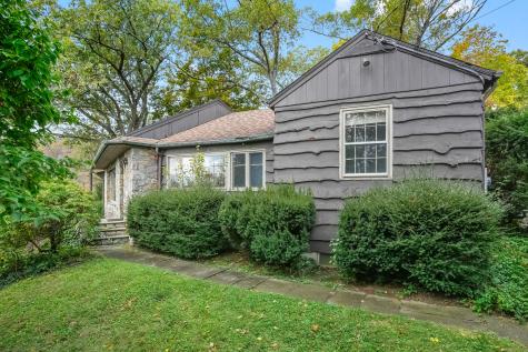 4 Beachside Drive New Milford CT 06776