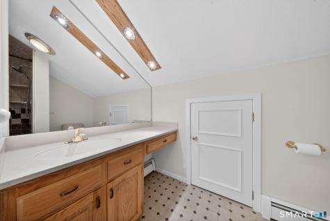 36 North Farms Road Avon CT 06001