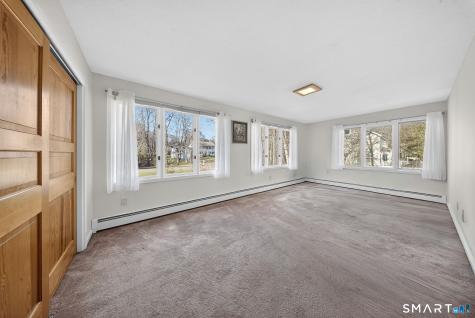 36 North Farms Road Avon CT 06001