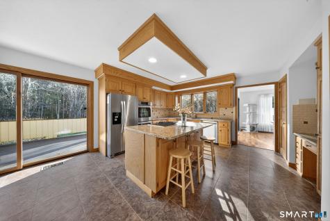 36 North Farms Road Avon CT 06001