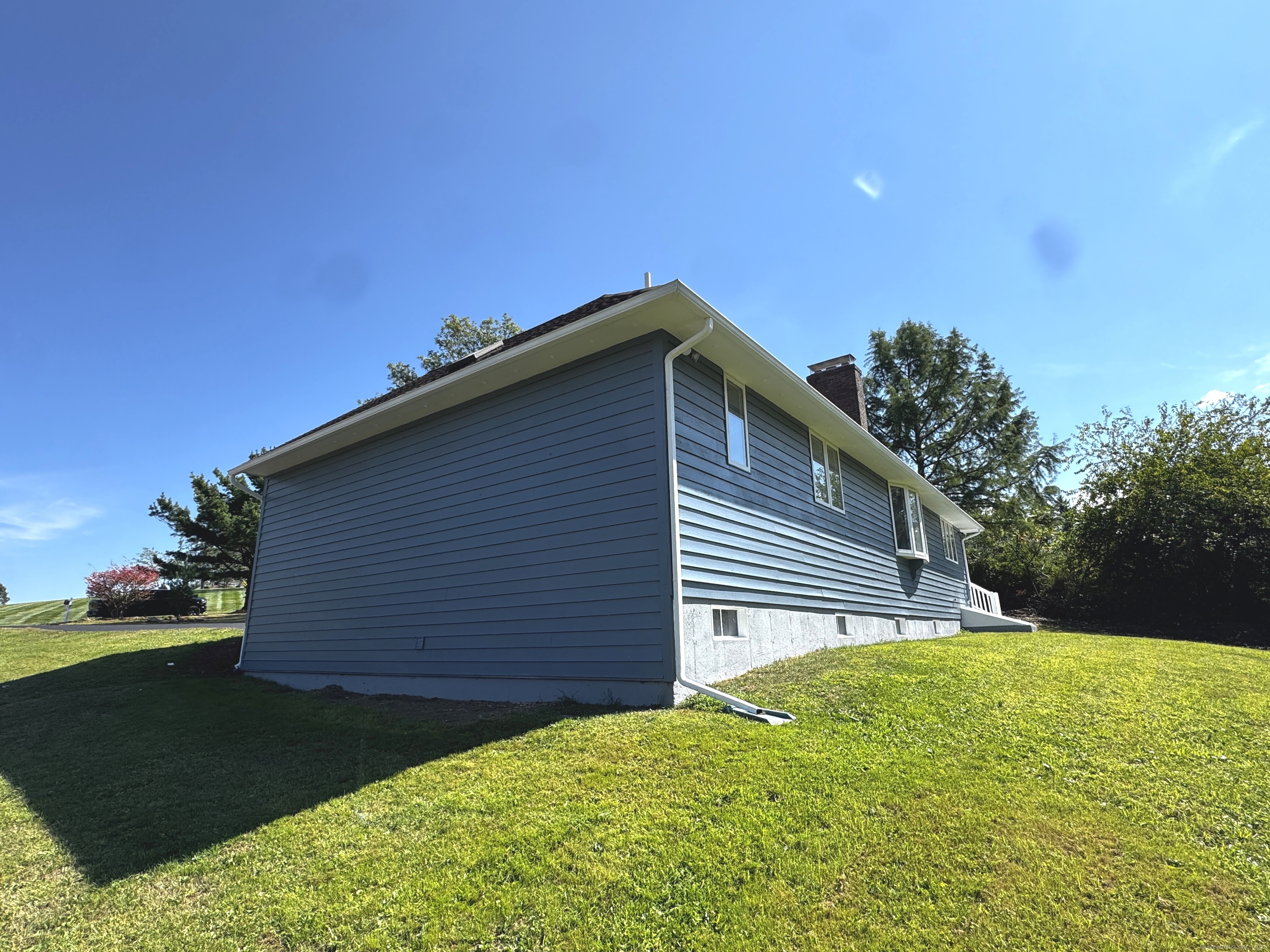 4 Bayview Circle Watertown CT 06795