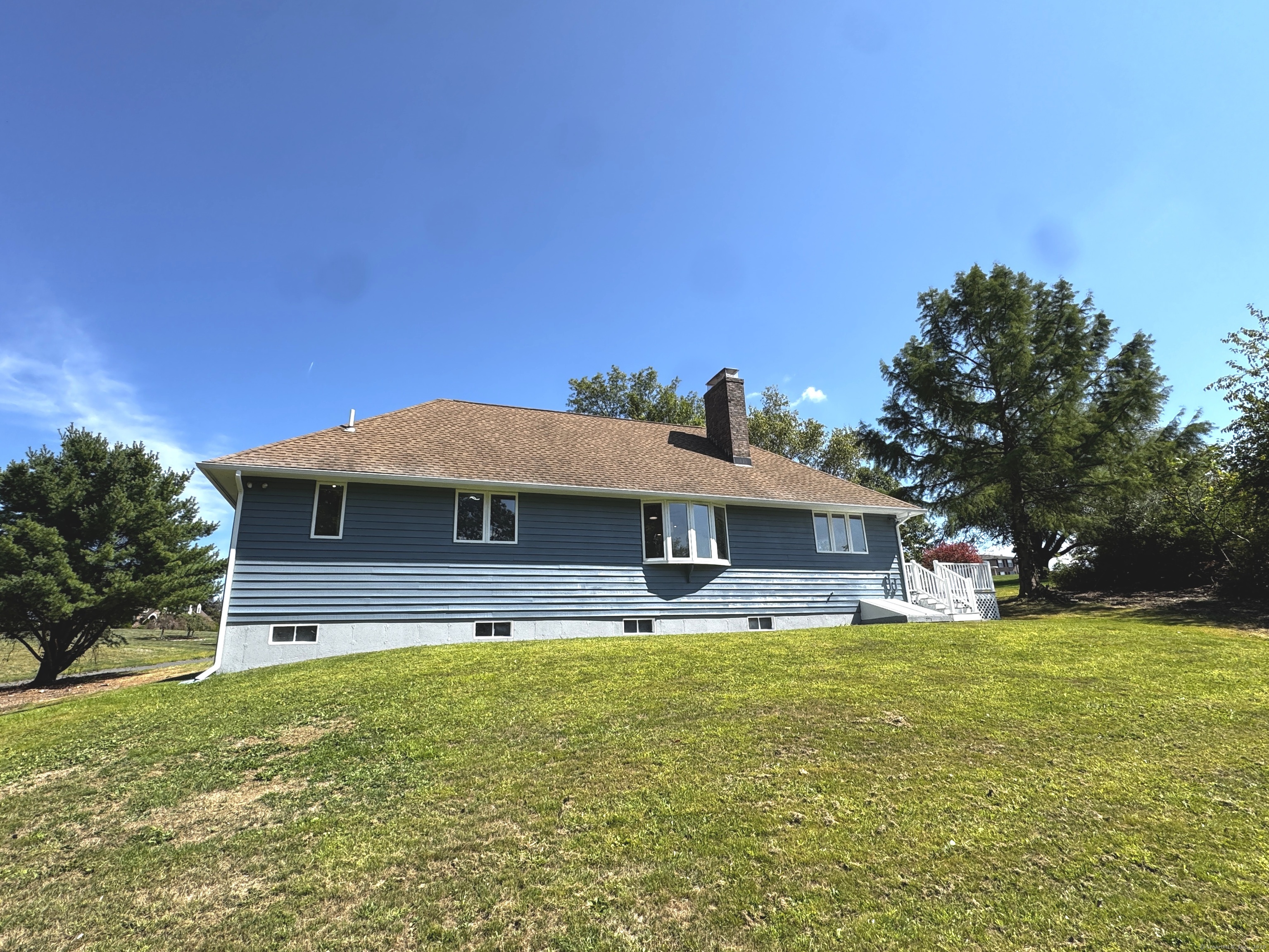 4 Bayview Circle Watertown CT 06795