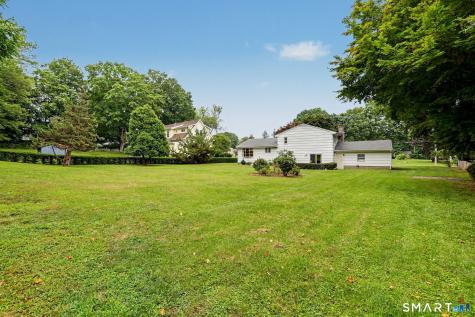 116 Campbell Road Trumbull CT 06611