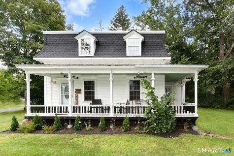 9 Wells Avenue East Hampton CT 06424