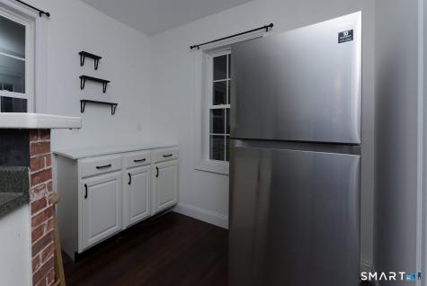 9 Wells Avenue East Hampton CT 06424