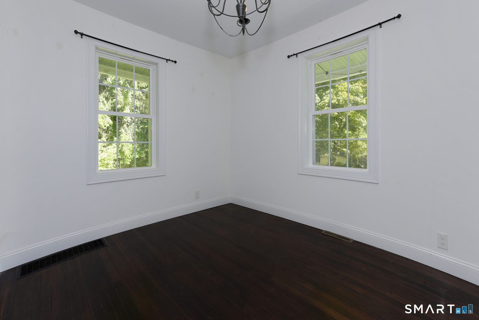 9 Wells Avenue East Hampton CT 06424