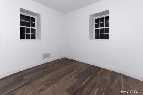 9 Wells Avenue East Hampton CT 06424