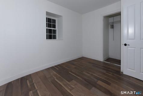 9 Wells Avenue East Hampton CT 06424