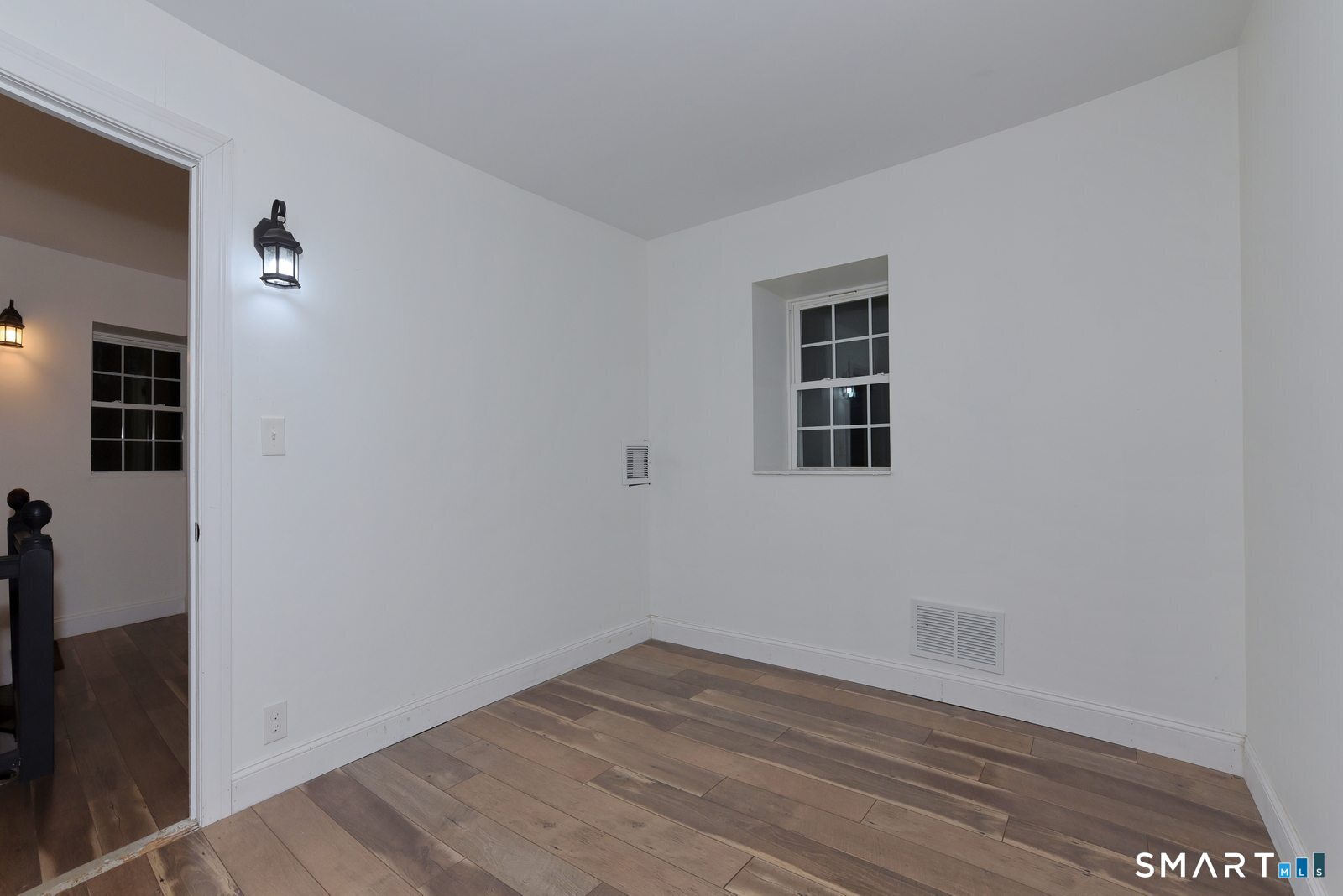 9 Wells Avenue East Hampton CT 06424