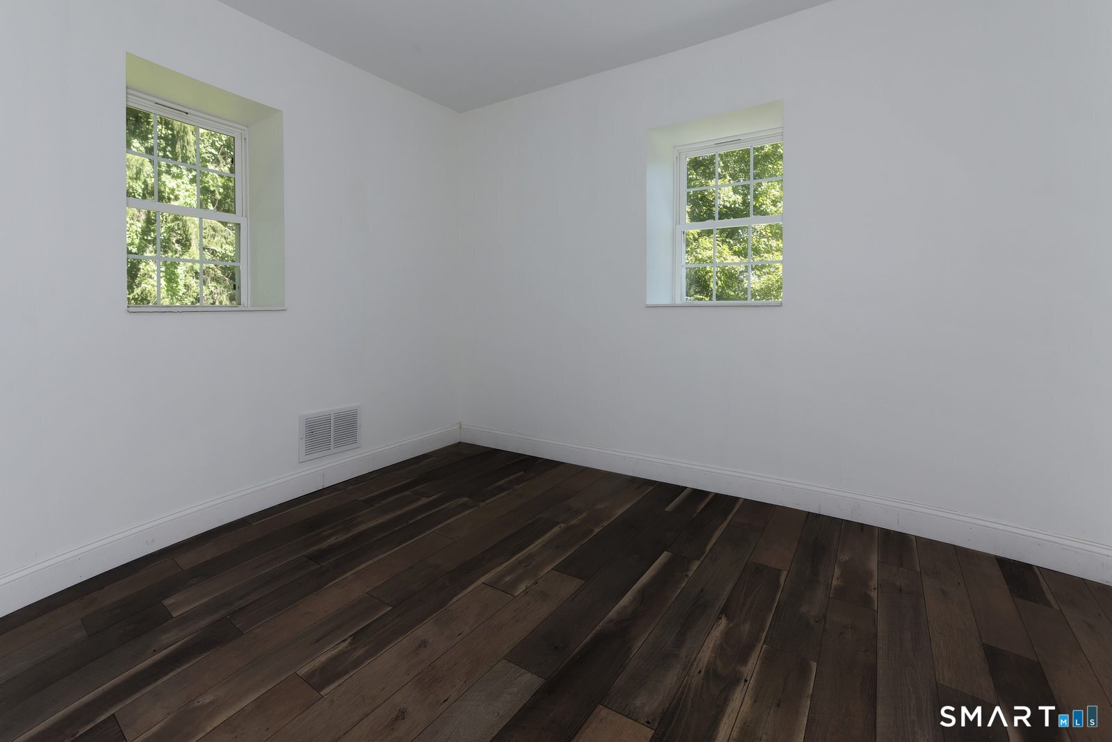 9 Wells Avenue East Hampton CT 06424