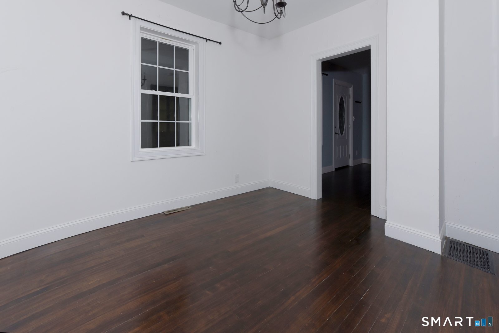 9 Wells Avenue East Hampton CT 06424