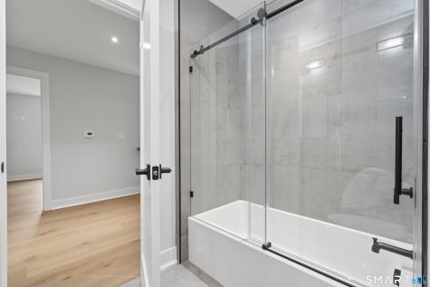 11 Laurel Hill Road Branford CT 06405