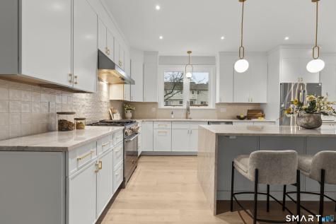 11 Laurel Hill Road Branford CT 06405